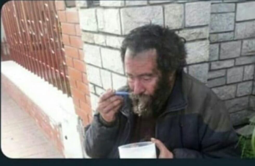Piden ayuda para un vagabundo por redes sociales