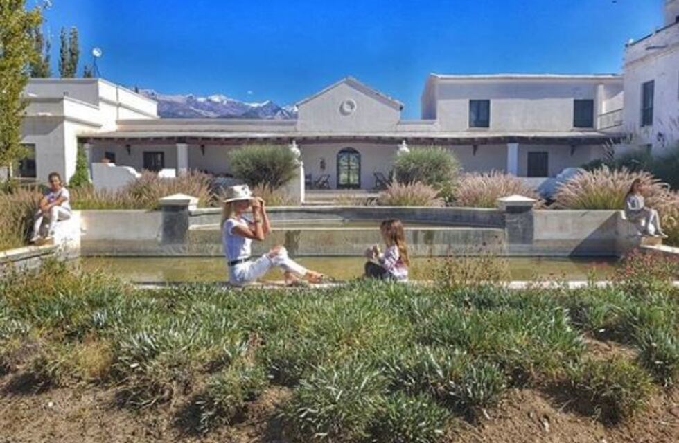 Nicole Neumann se llevó a sus hijas de viaje sin avisar y Fabián Cubero está furioso