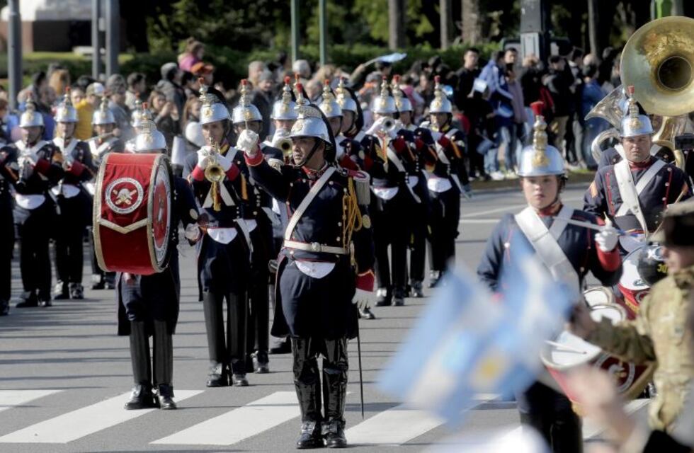 Bandas militares de una decena de países tocaron en el Campo de Polo