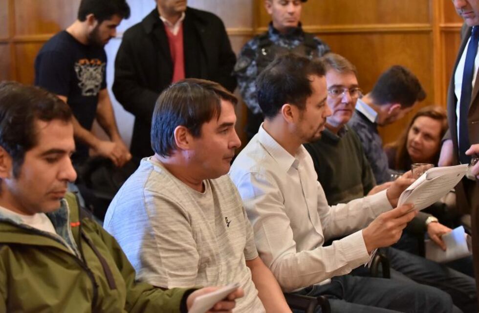 Causa Revelación: Prisión preventiva para Cisterna, Oca y Carpintero