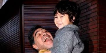 Diego Maradona y Dieguito Fernando.