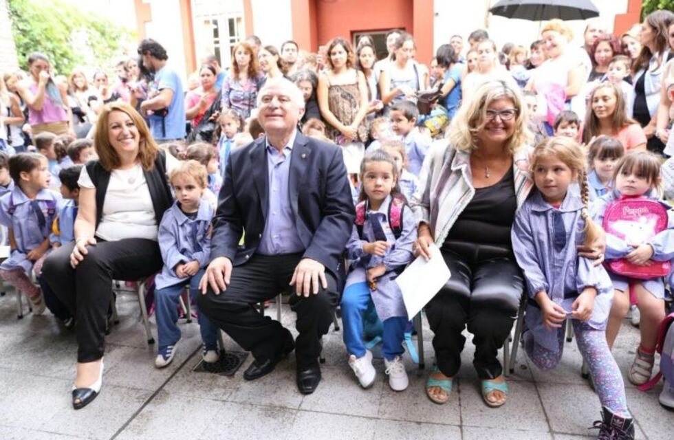 Lifschitz destacó la "enorme inversión en infraestructura" durante el inicio del ciclo lectivo