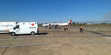 Avion sanitario aterrizó de emergencia en Resistencia