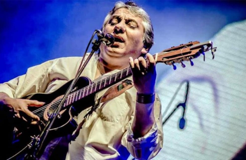 Horacio Banegas cerró la edición 52º del Festival de Folklore en el Agua