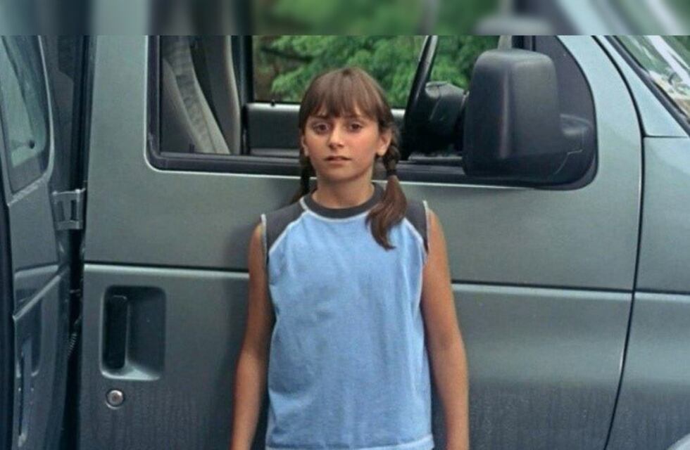 Así luce Alyson Stoner, 17 años después de "Más Barato por docena"