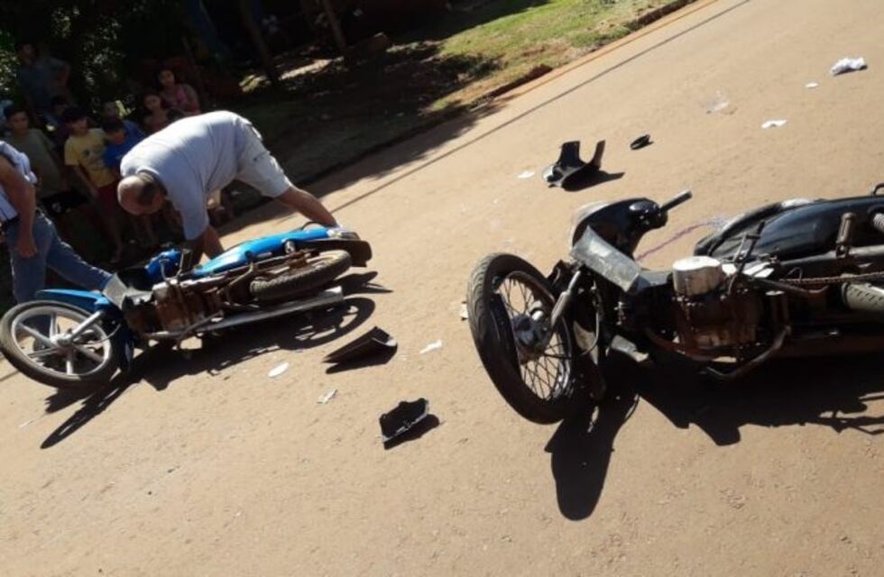Choque entre motociclistas dejó un herido de gravedad