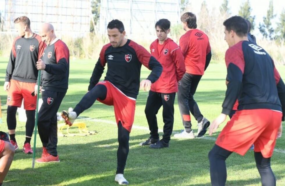 Maxi Rodríguez la rompió con una pelota de golf y escrachó a un compañero