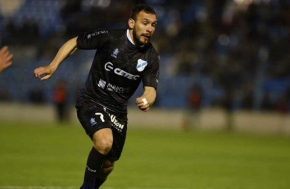 Lucas Mancinelli se transformó en el segundo refuerzo de Patronato