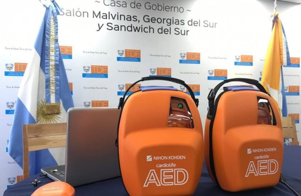 Se instalarán los primeros desfibriladores externos en Casa de Gobierno