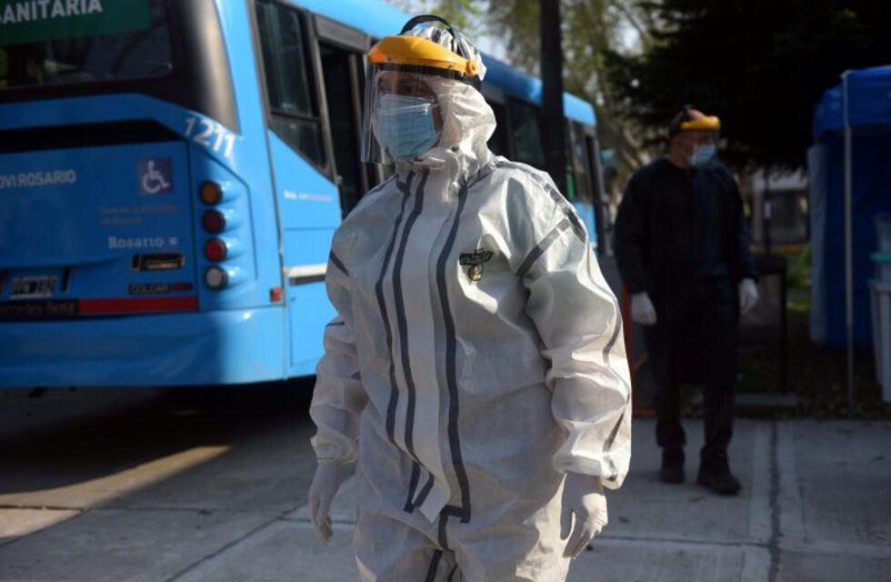 Leve baja de casos de coronavirus: 930 en Santa Fe y  387 en Rosario