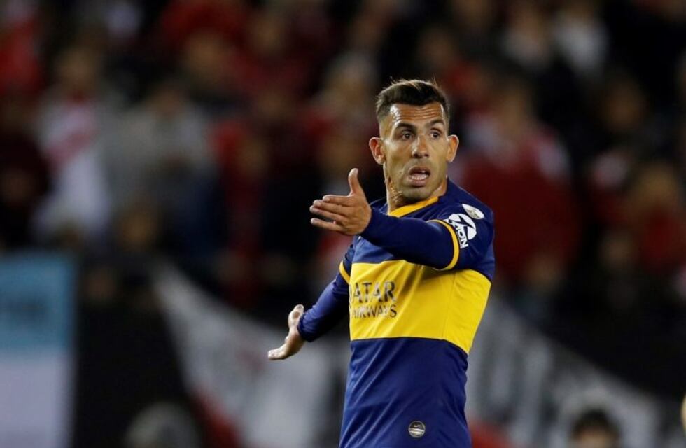 El llamativo gesto de Carlos Tevez tras el Superclásico