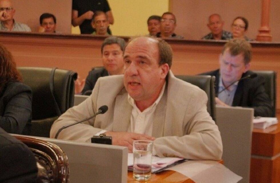Esteban Vitor: quiere un banco que se ocupe de atender bien a los empleados y a jubilados provinciales