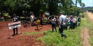Quieren construir una antena telefónica en el barrio Koch pero los vecinos se manifiestan en contra\u002E