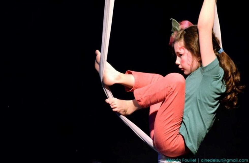 Dictan taller de acrobacia aérea infantil en Mendiolaza