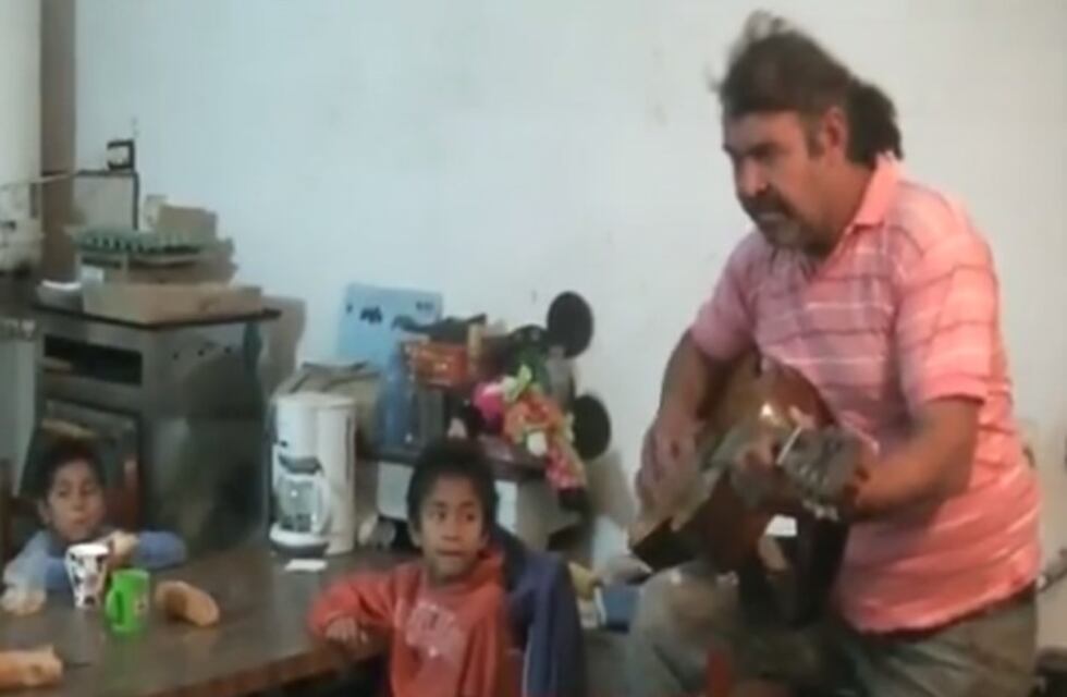 "Apurate chofer, vos tenés derechos pero yo también": la canción y un video emotivo tras el paro de transporte