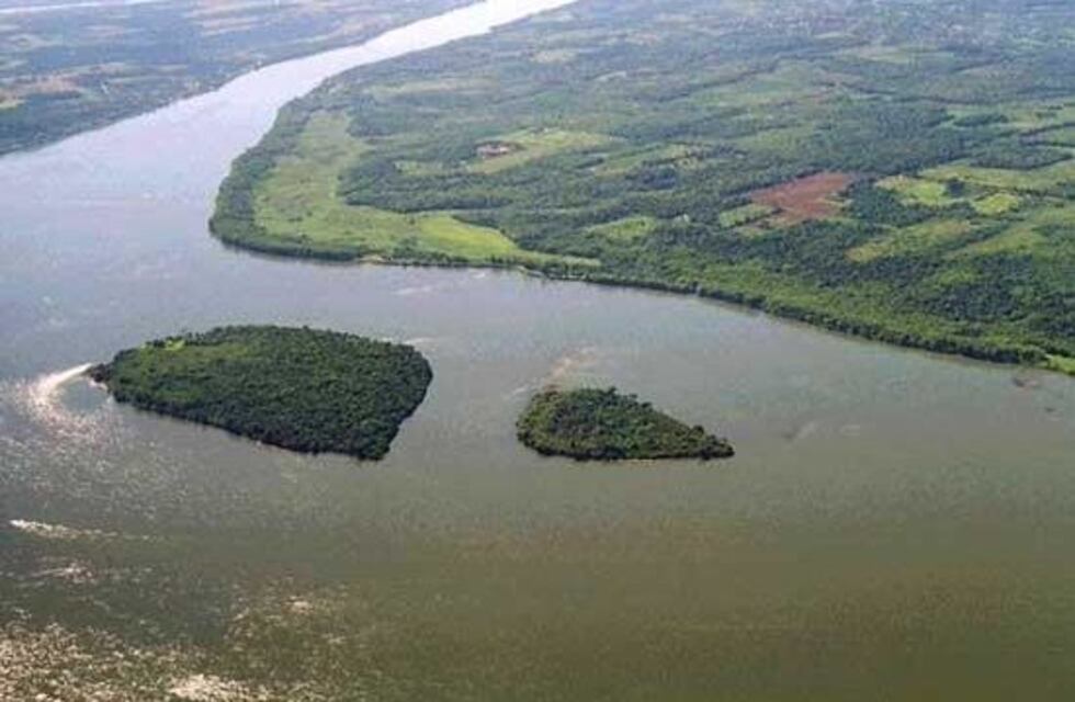 La crecida del Paraná dio tregua pero sigue cerca del nivel de alerta en el norte