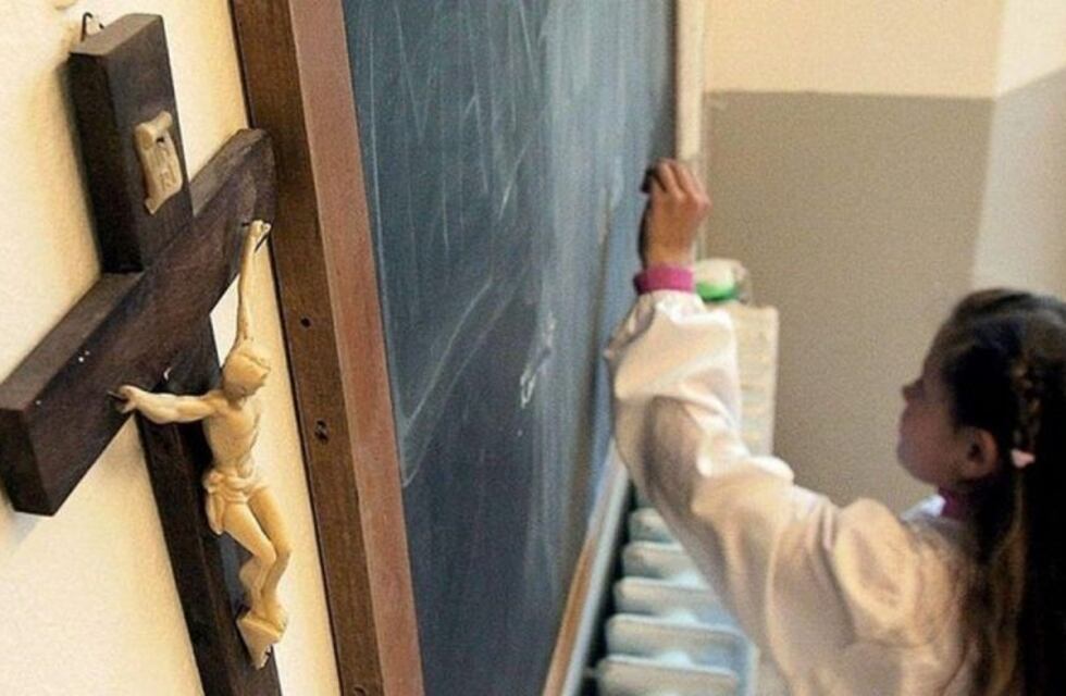 En las escuelas públicas de Salta no se podrá dictar educación religiosa