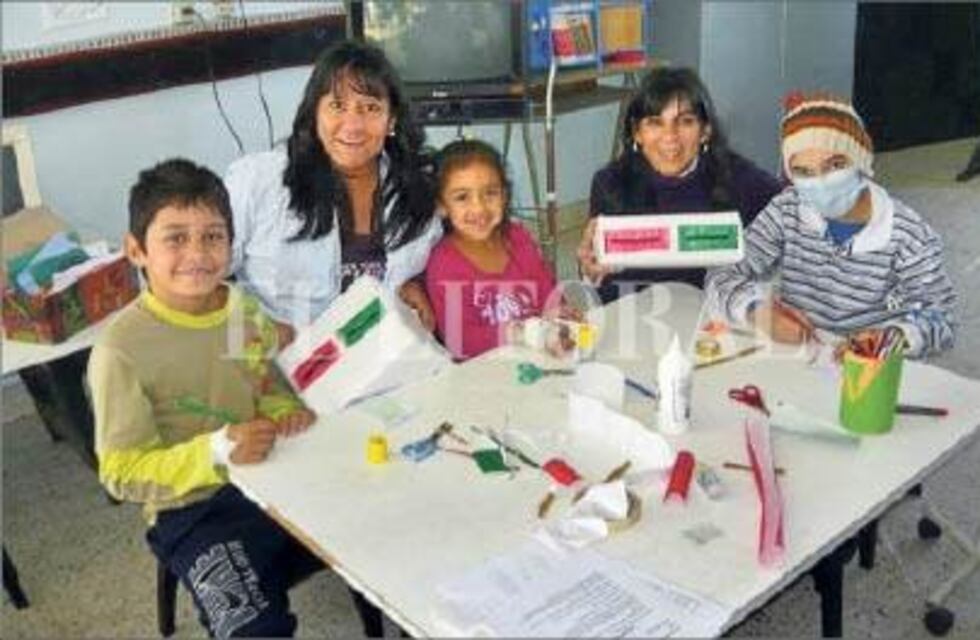 Analizan problemas de la enseñanza a chicos enfermos en su casa y hospitales