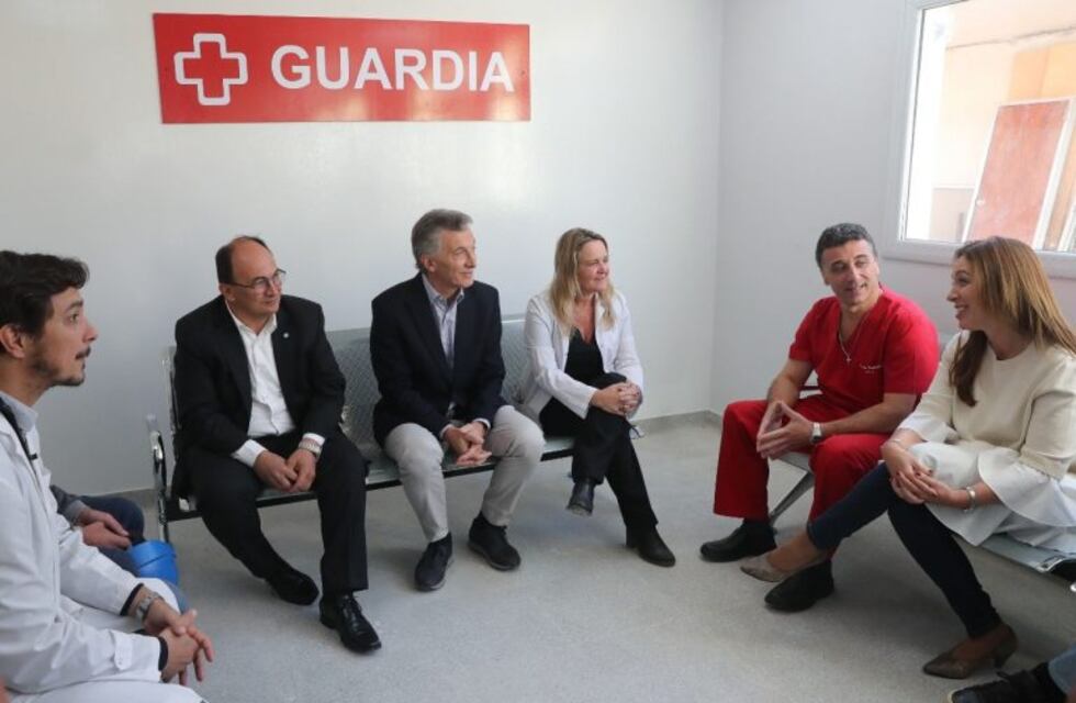 Macri y Vidal recorrieron las obras del hospital Posadas, de Saladillo