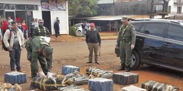 Incautaron casi media tonelada de marihuana en Oberá\u002E (Foto: Gendarmería Nacional)