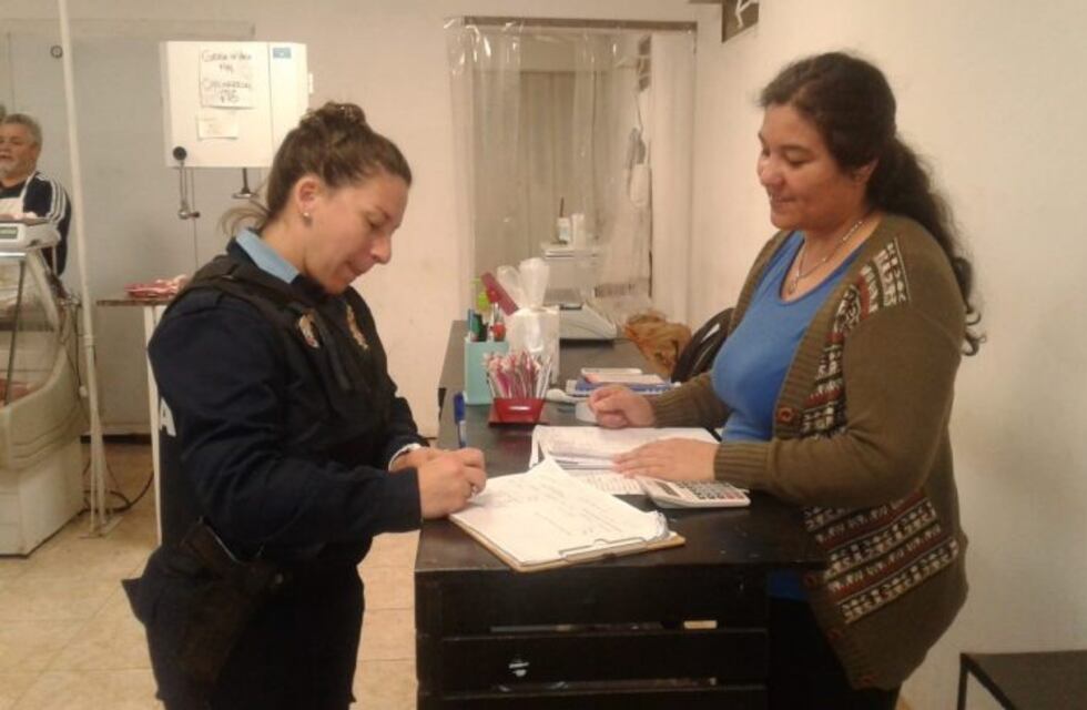 La policía trabaja en un proyecto preventivo de acercamiento comunitario