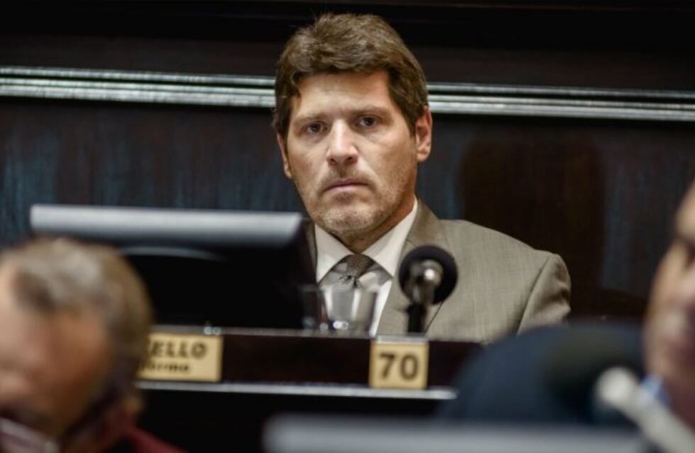Exdiputado marplatense criticó la "rigidez" de la cuarentena y anunció que reabrirá su oficina