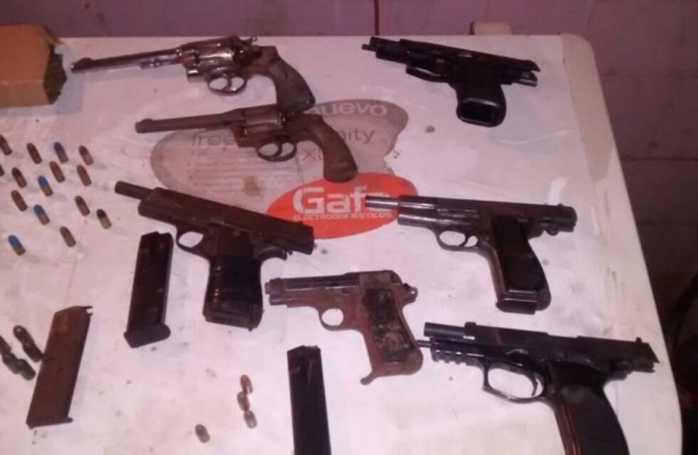 Secuestran armas y drogas en Ciudad de los Cuartetos