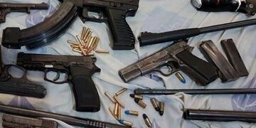 Habilitan puestos de entrega voluntaria de armas en Santa Fe\u002E (Archivo)