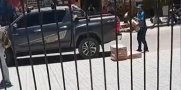 Como protesta, dirigente piquetero devolvió los pollos que entregó el Gobierno\u002E (Web)\u002E