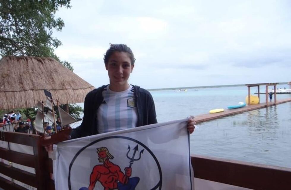 Joven nadó en un río de la Isla Malvinas en homenaje a los caídos