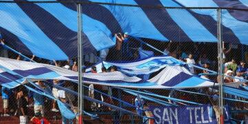 Barras de San Telmo amenazaron con armas de fuego a dirigentes en medio de una asamblea\u002E