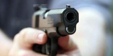 Los delincuentes amenazaron a la pareja con un arma de fuego. (Foto: Imagen ilustrativa)