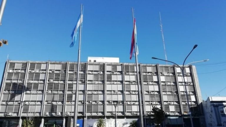 El Consejo General de Educación, oficializó que no habrá actividad escolar para los estudiantes el lunes 27.