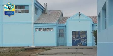 Atrapan in fraganti a una persona intentando robar la escuela 74