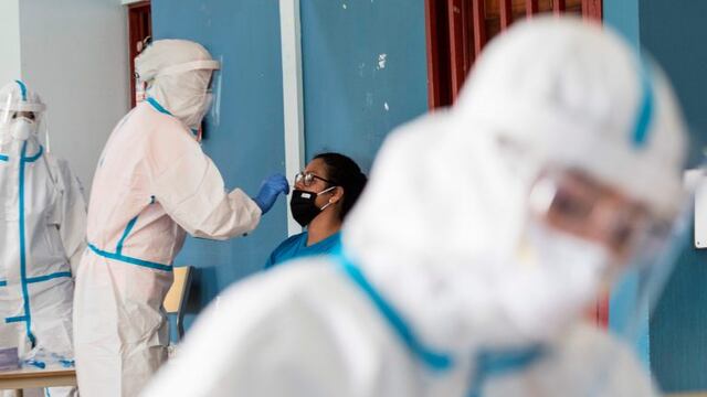 EEUU pedirá una prueba diagnóstica negativa de Covid-19 para ingresar en el país por vía aérea (Foto: Ezequiel BECERRA / AFP)