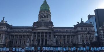 Reclamo de investigadores del Conicet frente al Congreso\u002E