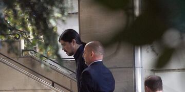 Martín Báez llegando a los tribunales de Comodoro Py (Foto: DYN/ALBERTO RAGGIO)