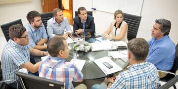 En el marco de un plan estratégico, Capitanich busca impulsar el empleo privado\u002E