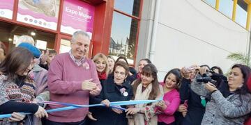 Passalacqua inaugura la Expo Mujer que se realiza en el Parque del Conocimiento\u002E (MisionesOnline)