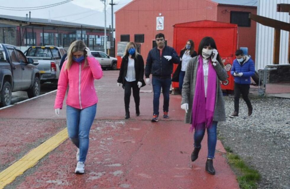 El Gabinete Municipal recepcionó las camas que entregó PAMI al Polo Sanitario