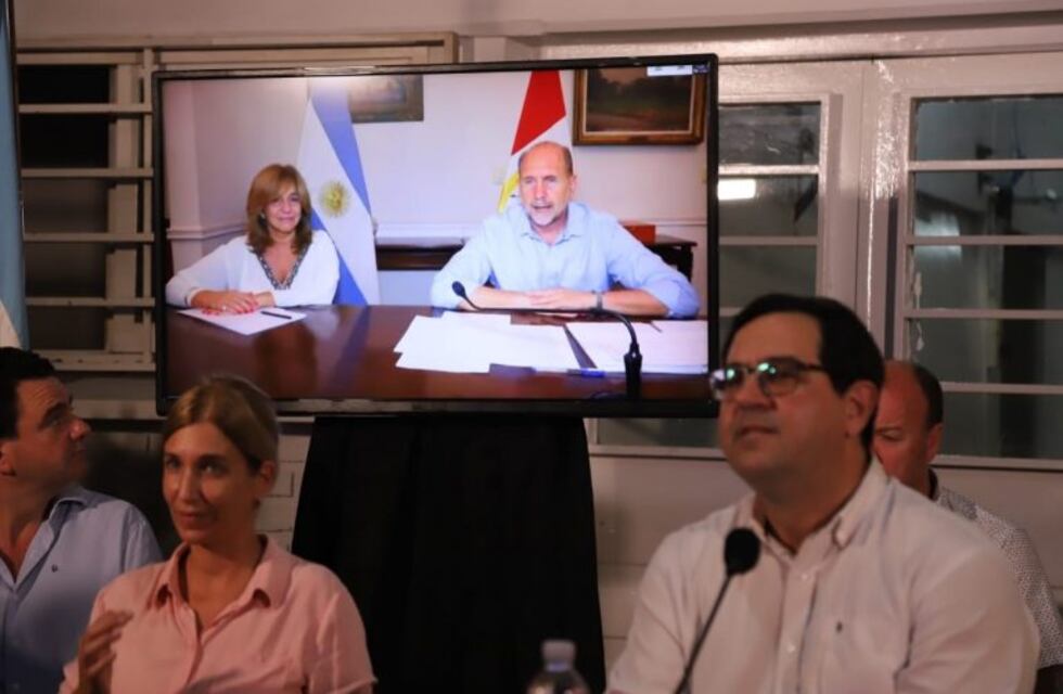 Perotti apunta a ampliar la infraestructura sanitaria antes del invierno