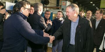 Schiaretti durante la recorrida junto a Mauricio Macri\u002E