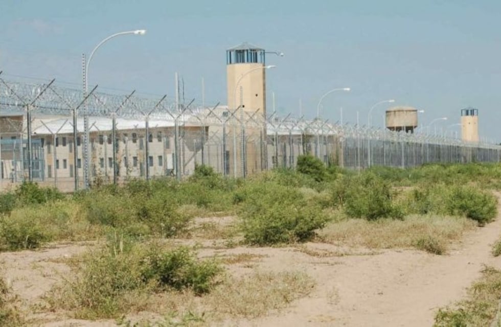 Imputaron a 11 guardiacárceles por la fuga de tres presos de la prisión de Cruz del Eje
