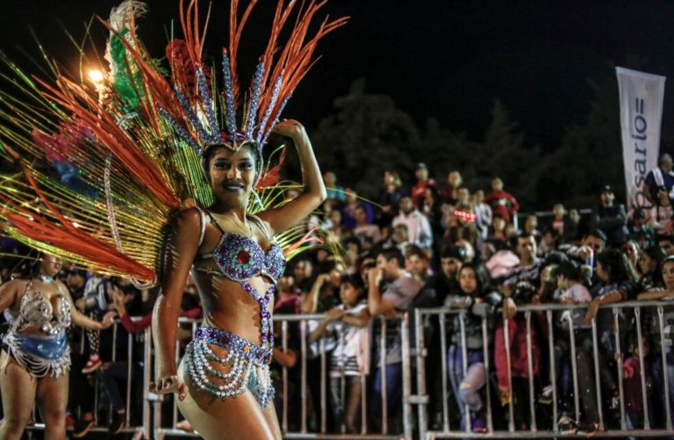 Todo el color del Carnaval en el Scalabrini Ortíz