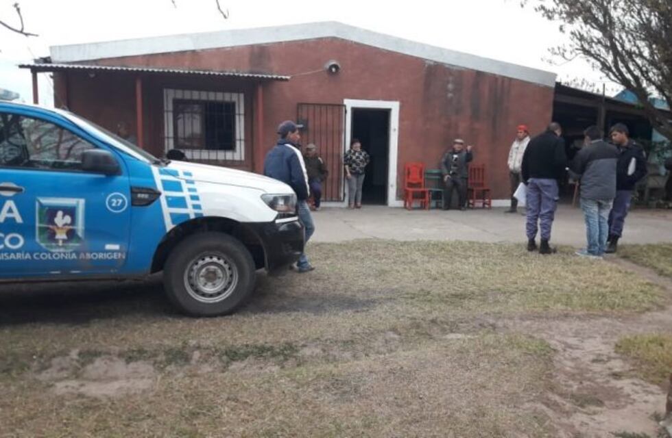 Tres ladrones disfrazados de policías maniataron a dos abuelos y se llevaron 70 mil pesos
