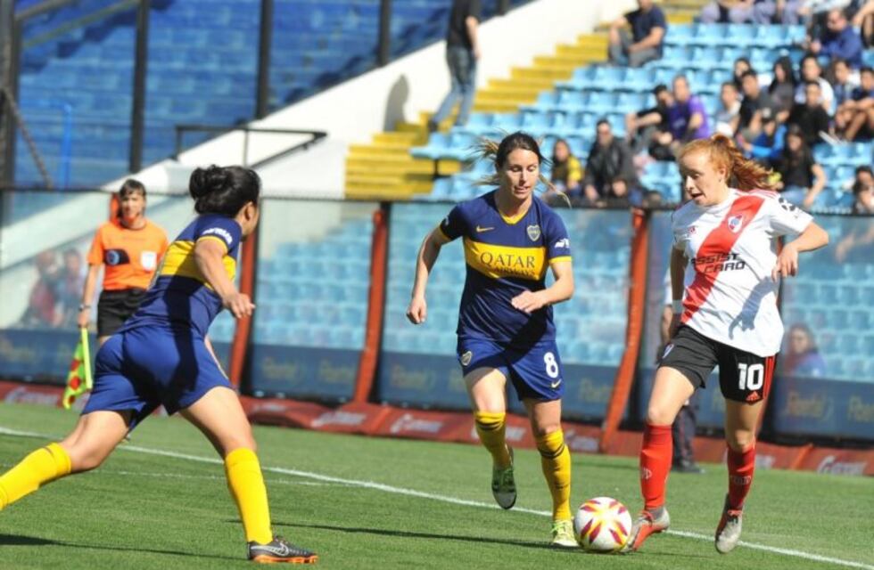 La AFA dejará de pagar los contratos profesionales en el fútbol femenino