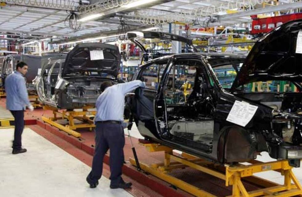 Renault y Smata llegaron a un acuerdo para mantener 1.500 fuentes de trabajo