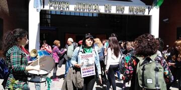 Suspenden la audiencia\u002E