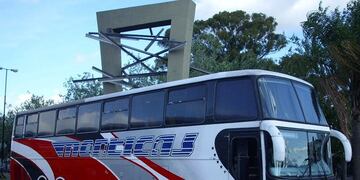 Monticas solo suspendiu00f3 los recorridos interurbanos sobre la ruta 33 y la ruta 9.