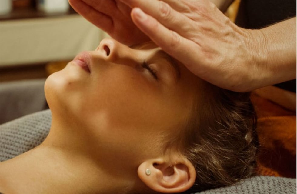 Reiki: las claves de este método y cómo aplicarlo para mejorar tu salud